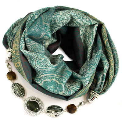 Warm scarf with necklace - green