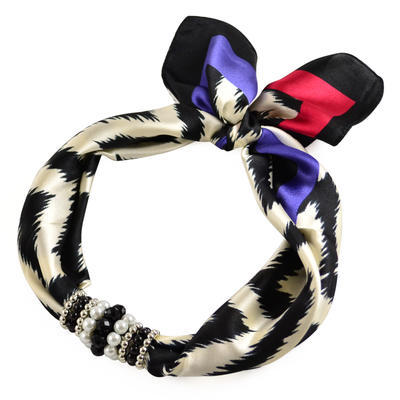Jewelry scarf Stewardess - black and white - 1