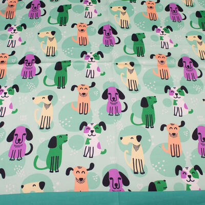 Square scarf - green with dogs - 2